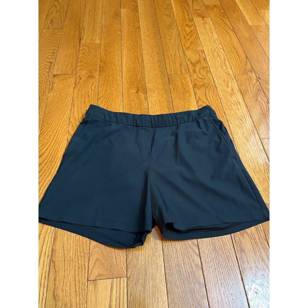 Nike Dri-FIT Womens Black Athletic Golf Shorts Size Medium M Embroidered Swoosh